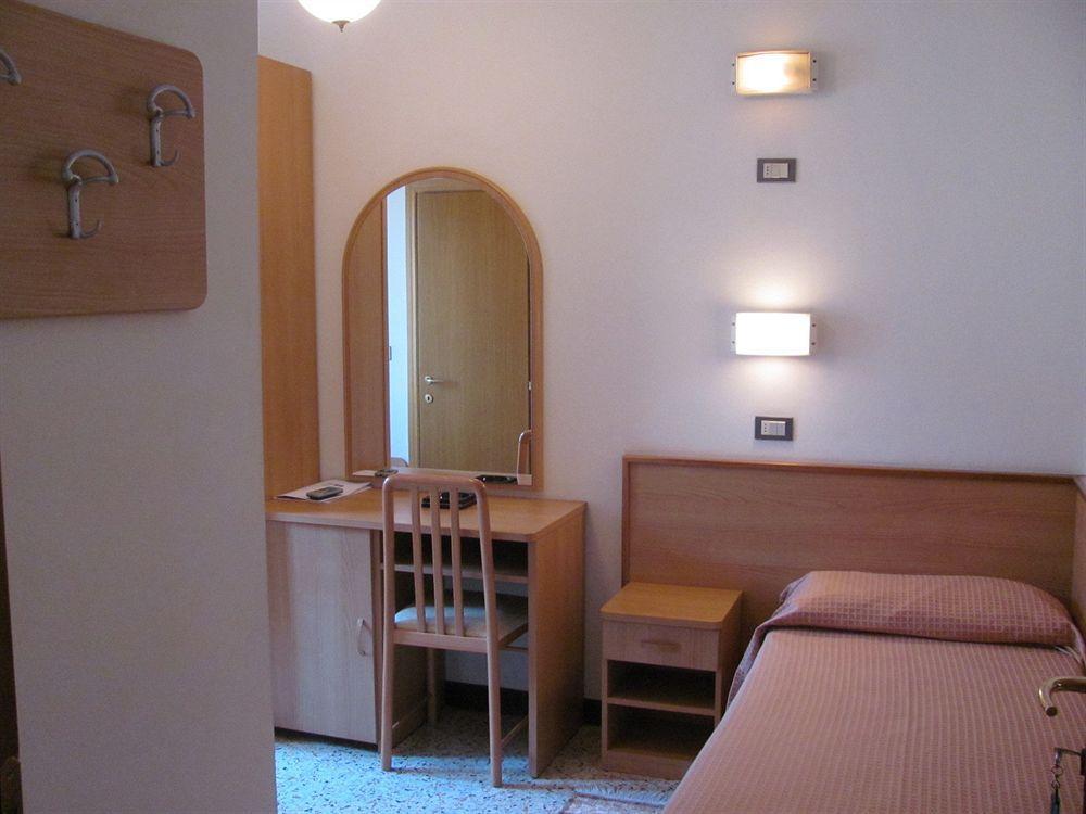 Albergo Moretti Senigallia Dış mekan fotoğraf